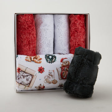 Jingle Paws Sensational Strips Cuddle Quilt Kit