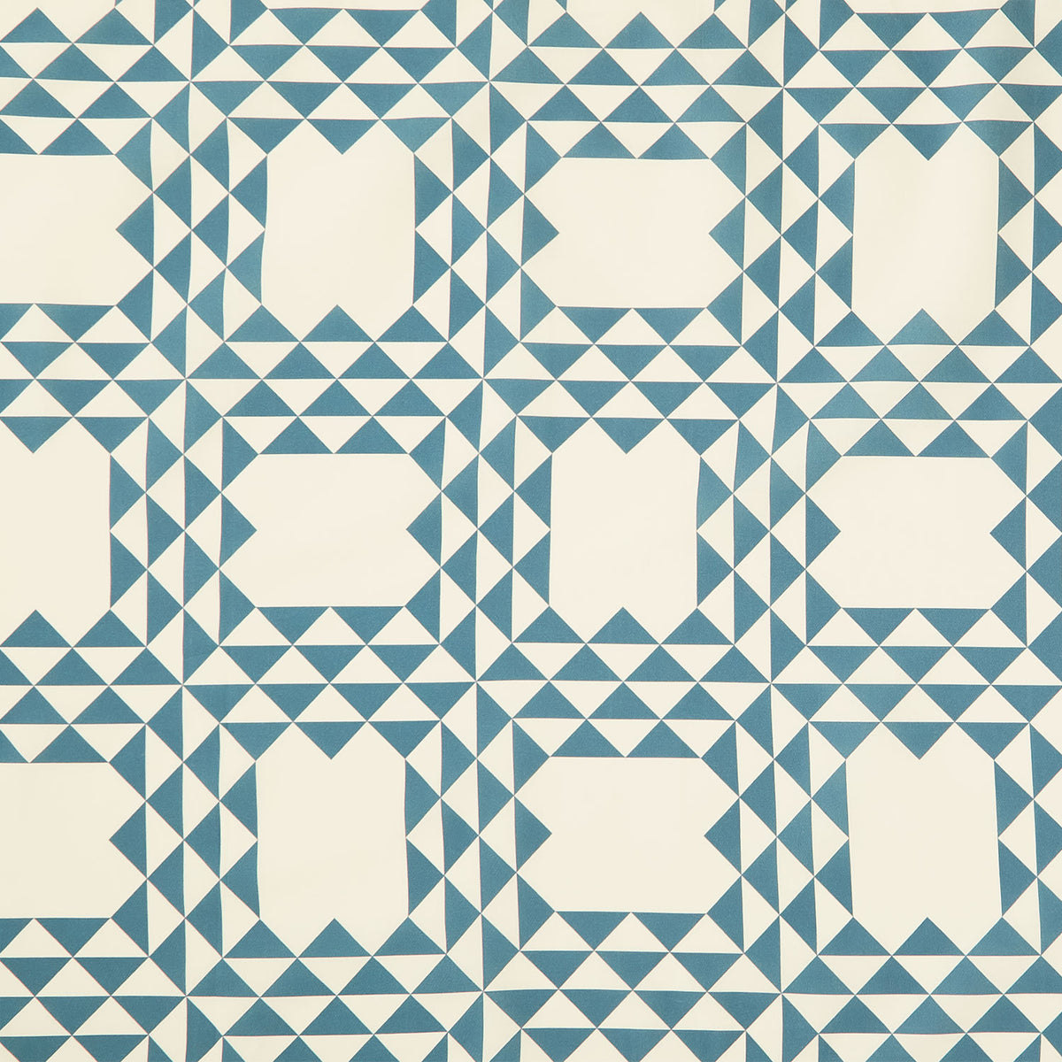 Perfect Points - Ocean Waves Cheater Print Slate Yardage