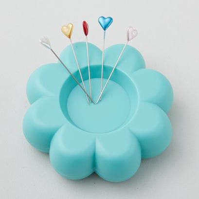 Lori Holt Flower Power Magnetic Pin Holder - Sea Glass